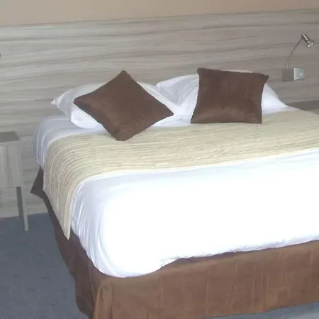 オーベルジュ デュ ヴュー シャトー 2* Saint-Sauveur-le-Vicomte