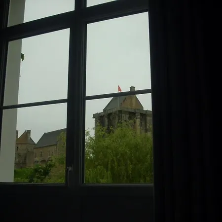 オーベルジュ デュ ヴュー シャトー