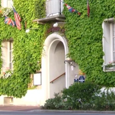 Hotel Du Vieux Chateau 2*